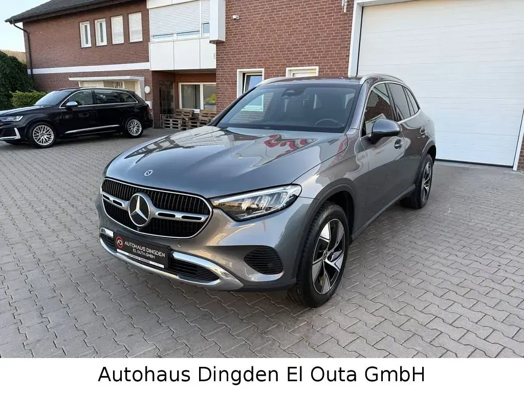Gebraucht Mercedes GLC400d Avantgarde 252 PS (185 kW) 2023 Grau SUV