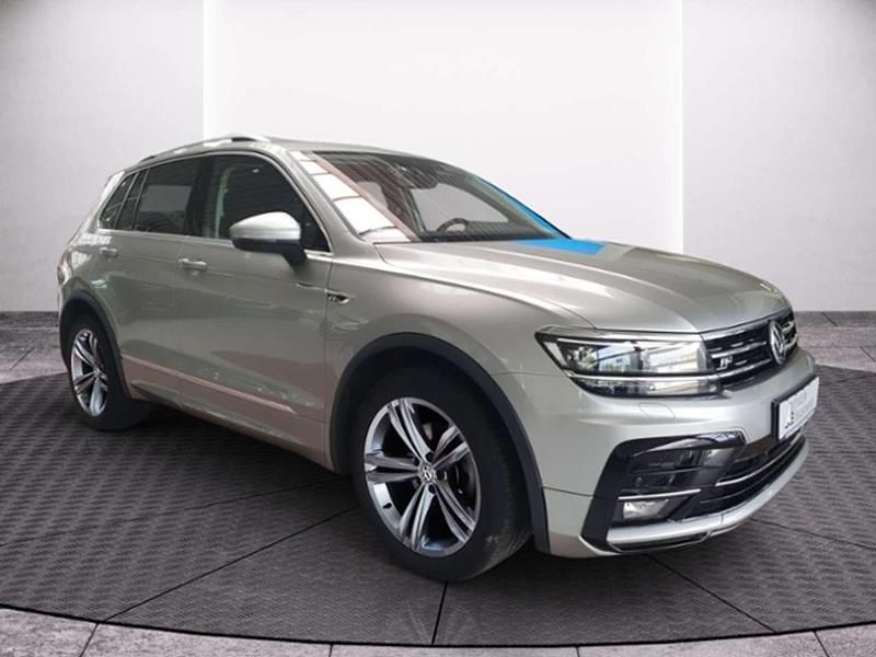Gebraucht VW Tiguan Highline 150 PS (110 kW) 2019 Tungsten silver metallic (metallic) SUV