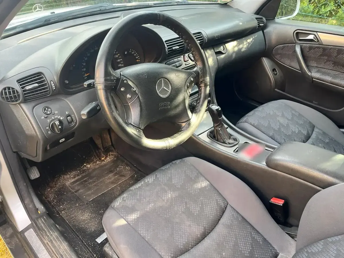 Gebraucht Mercedes C180 105 PS (77 kW) 2003 Silber Kombi