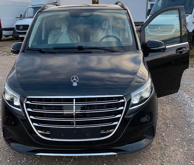 Schwarz Neu 2025 Mercedes V300 Exclusive Van / Kleinbus | 115.430 € (Teuer) - Bild 1/4