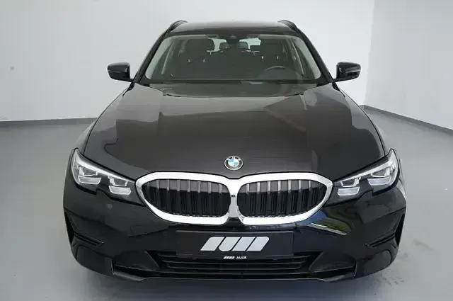 Gebraucht BMW 320 Advantage 190 PS (139 kW) 2022 Schwarz Kombi