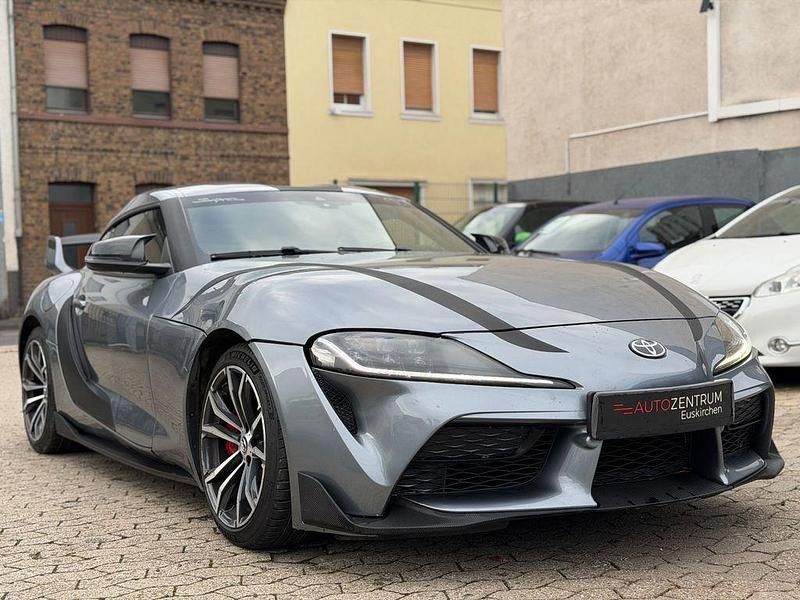 Grau Gebraucht 2021 Toyota Supra Coupé | 37.500 € (Etwas zu teuer) - Bild 1/4