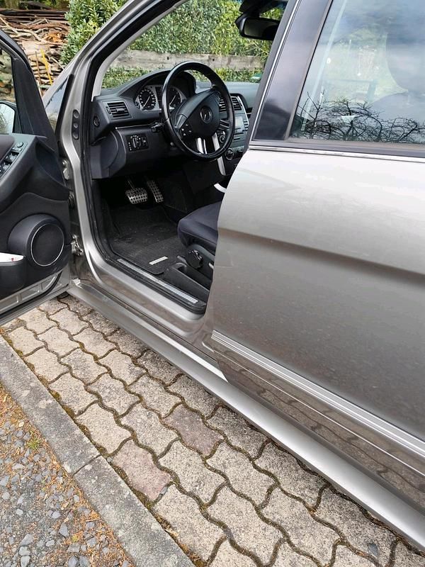 Gebraucht Mercedes B200 2006 Silber Van / Kleinbus