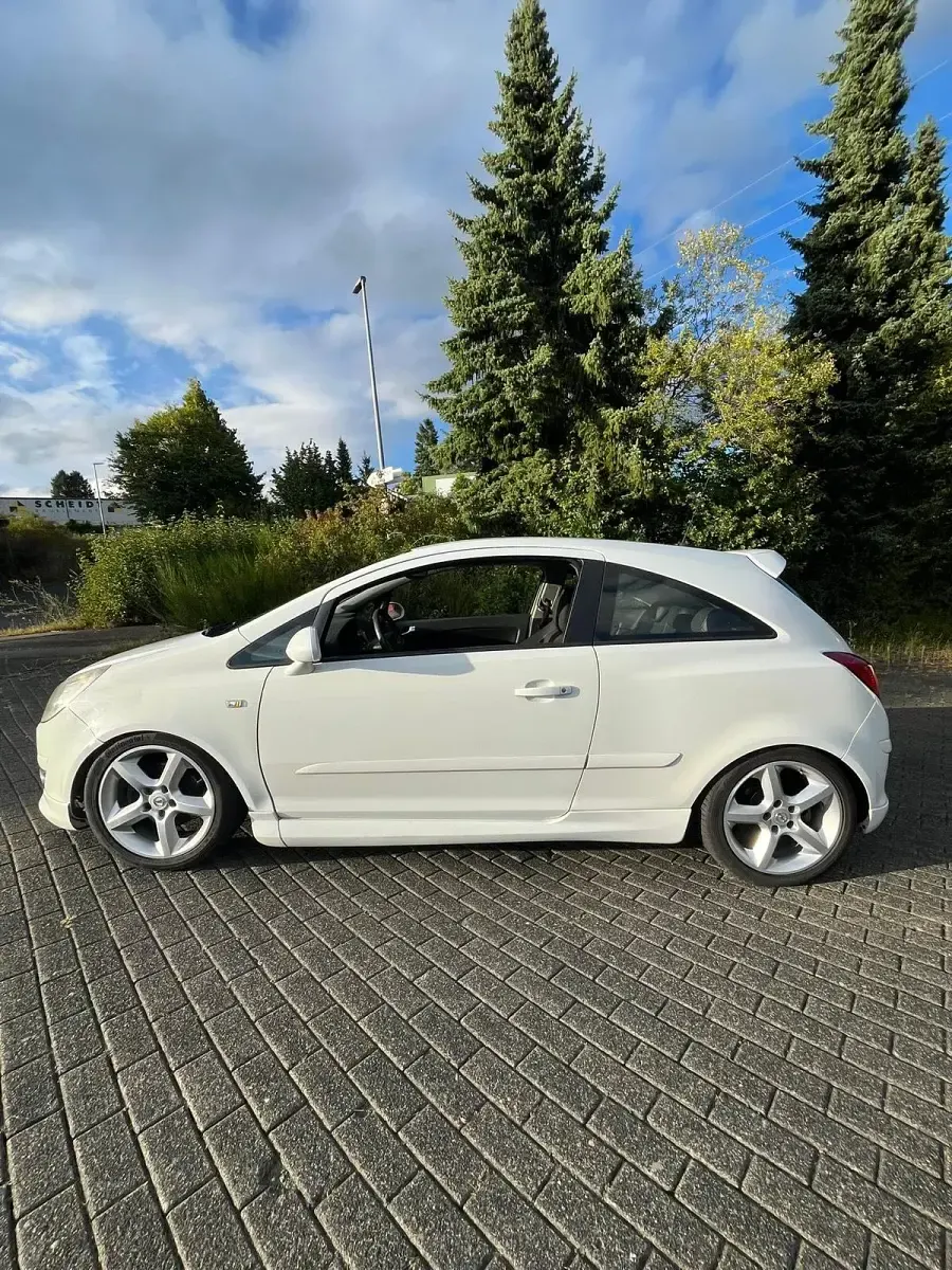 Gebraucht Opel Corsa OPC 125 PS (91 kW) 2009 Weiß Kleinwagen