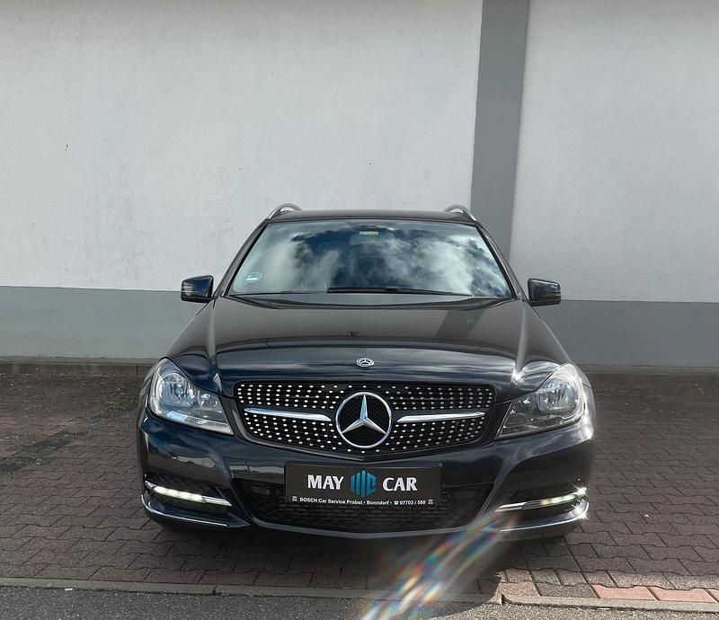Schwarz Gebraucht 2014 Mercedes C220 Kombi | 9.900 € (Superpreis) - Bild 1/4