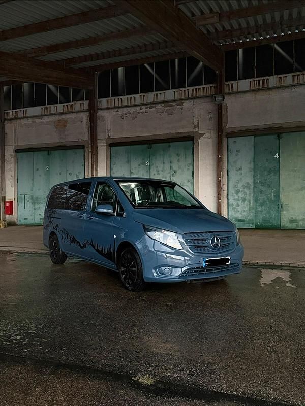 Gebraucht Mercedes Vito 139 PS (102 kW) 2020 Grau Van