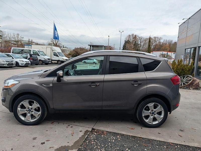 Gebraucht Ford Kuga S 140 PS (102 kW) 2011 Braun SUV