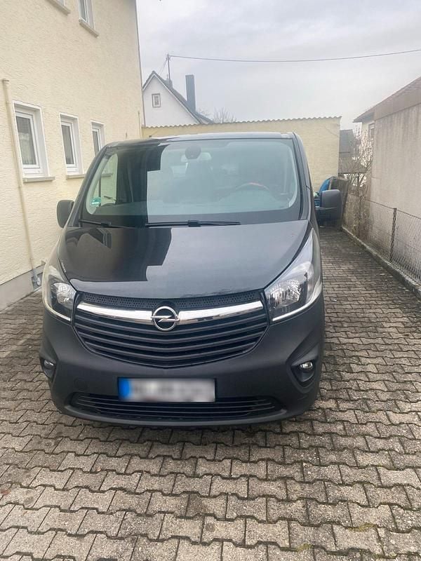 Gebraucht Opel Vivaro 120 PS (88 kW) 2016 Schwarz Van / Kleinbus