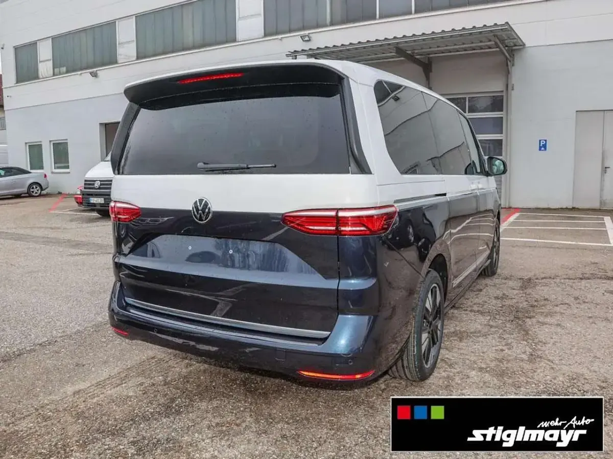 Neu VW Multivan 150 PS (110 kW) 2026 Blau Van / Kleinbus