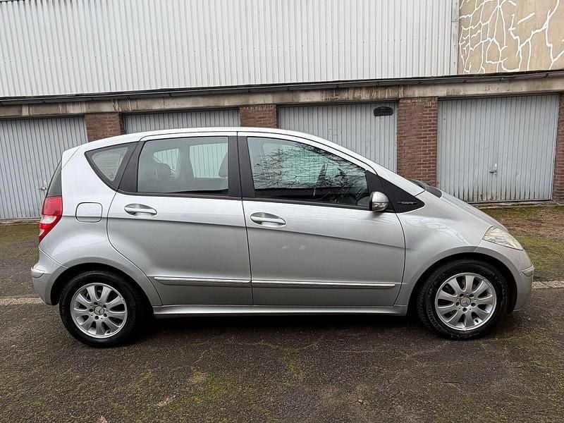 Gebraucht Mercedes A150 95 PS (69 kW) 2005 Silber Kleinwagen