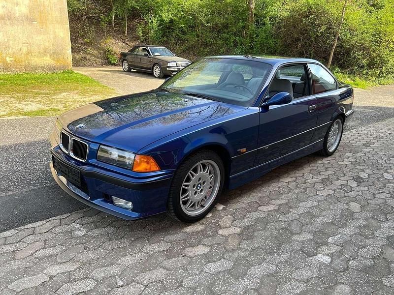 Blau Gebraucht 1995 BMW M3 Coupé | 29.900 € - Bild 1/4