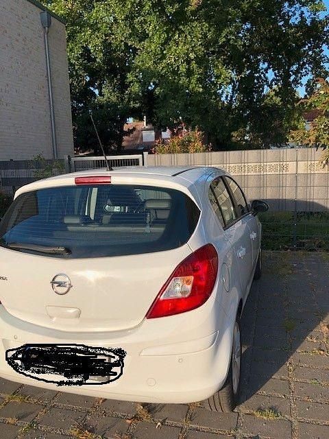 Gebraucht Opel Corsa Energy 101 PS (74 kW) 2014 Weiß Kleinwagen