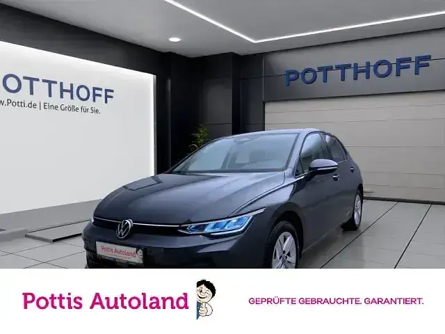 Gebraucht VW Golf VIII Life 150 PS (110 kW) 2025 Limousine