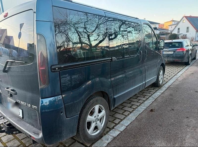 Gebraucht Opel Vivaro 101 PS (74 kW) 2002 Blau Van / Kleinbus