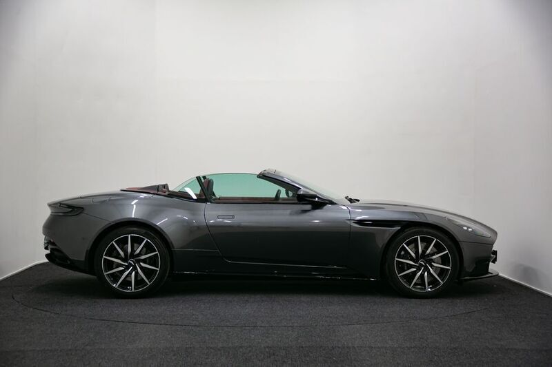 Gebraucht Aston Martin DB11 510 PS (375 kW) 2019 Grau Cabrio