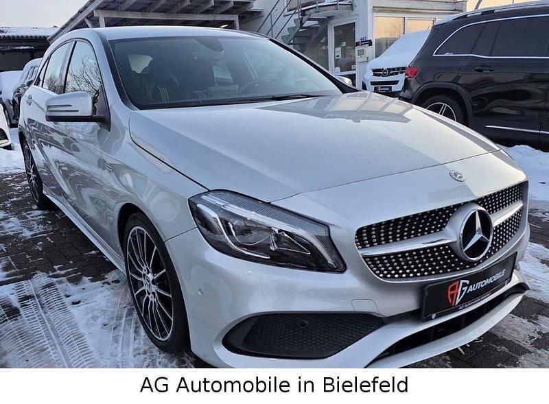 Gebraucht Mercedes A200 AMG line 156 PS (114 kW) 2017 Silber Limousine