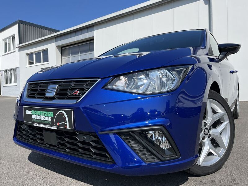 Blau Gebraucht 2021 Seat Ibiza FR-Line Limousine | 15.860 € (Fairer Preis) - Bild 1/4