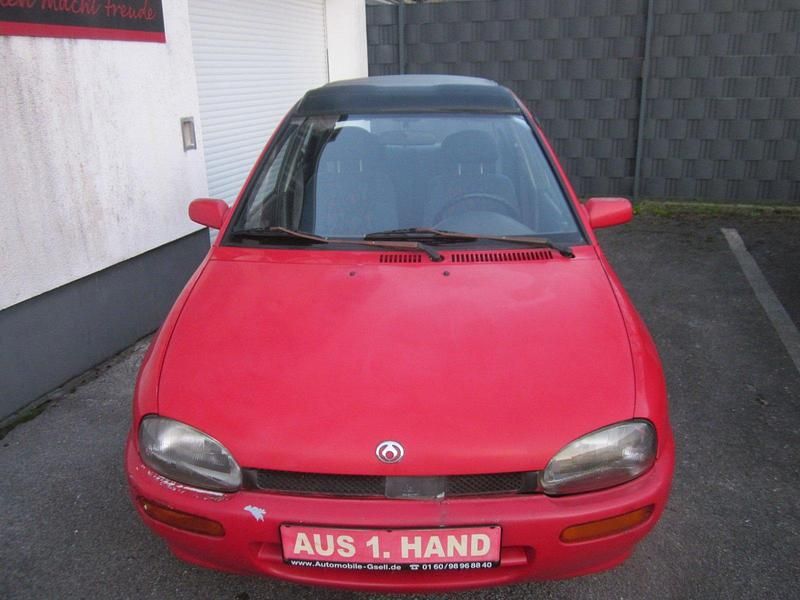 Gebraucht Mazda 121 72 PS (52 kW) 1995 Rot Limousine