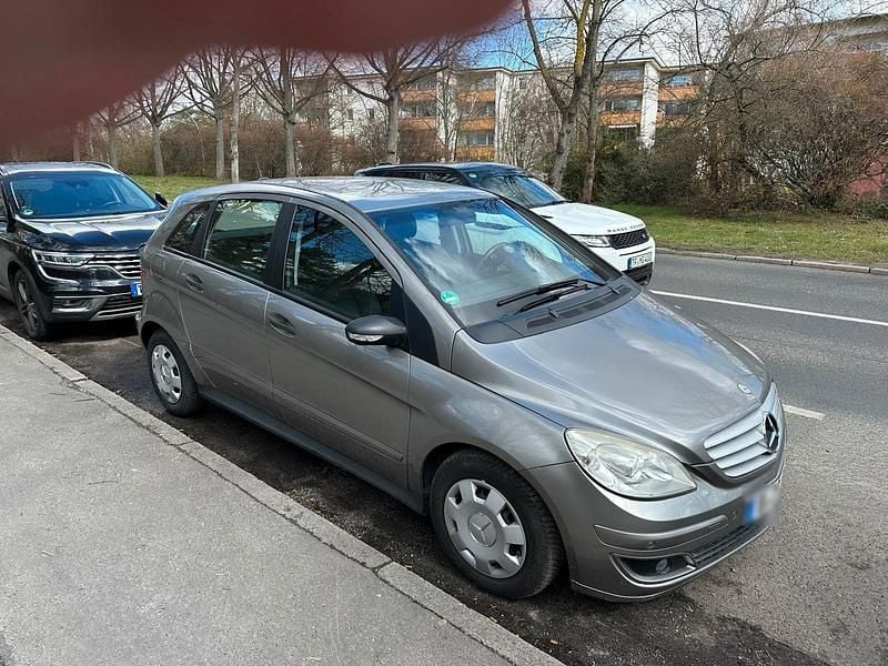 Gebraucht Mercedes B150 95 PS (69 kW) 2006 Grau Van / Kleinbus