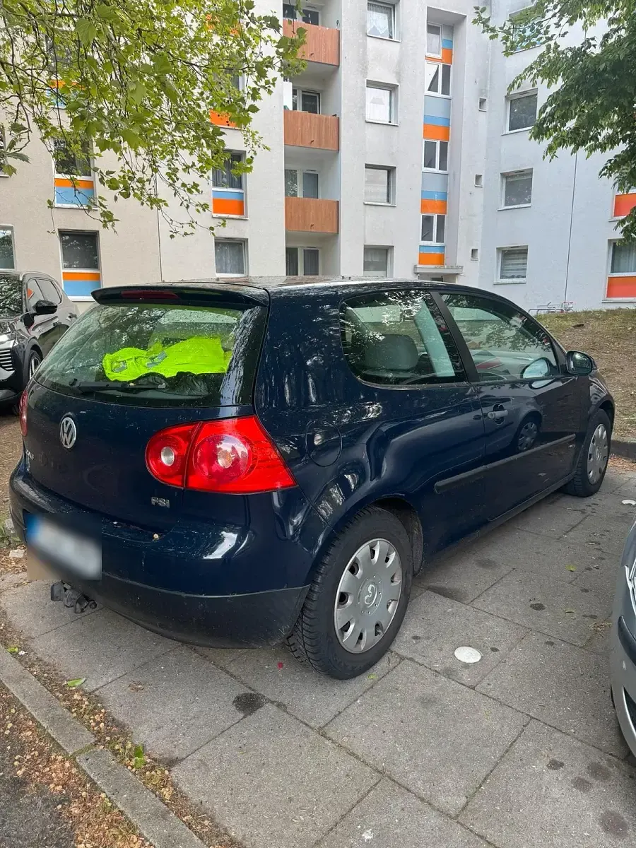 Gebraucht VW Golf V 75 PS (55 kW) 2004 Blau Kleinwagen