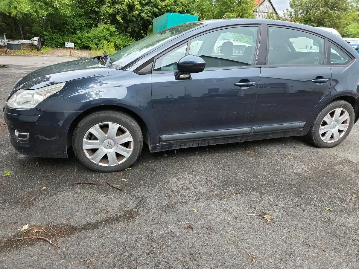 Gebraucht Citroën C4 109 PS (80 kW) 2010 Blau Limousine
