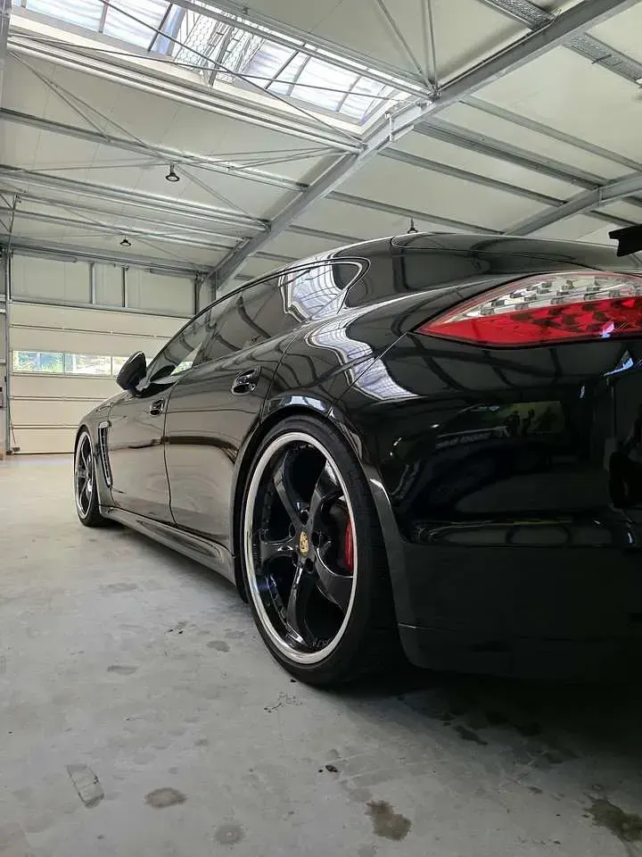 Gebraucht Porsche Panamera Turbo 500 PS (367 kW) 2011 Schwarz Kleinwagen