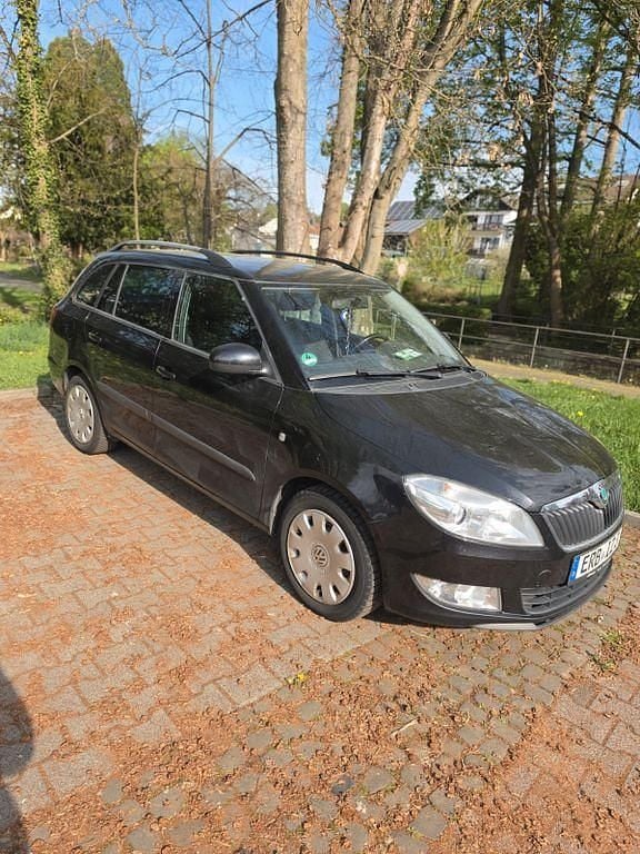 Gebraucht Skoda Fabia 105 PS (77 kW) 2011 Schwarz Kombi