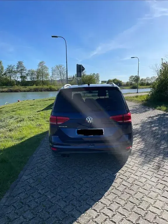 Gebraucht VW Touran Sound 150 PS (110 kW) 2017 Blau Van / Kleinbus