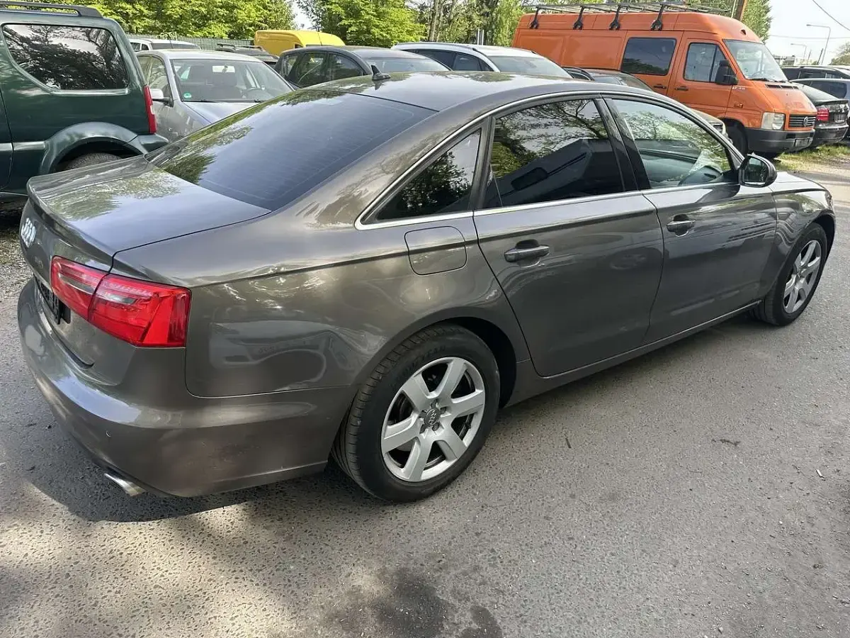 Używany Audi A6 S-Line 245 KM (180 kW) 2013 Szary Sedan/Limuzyna