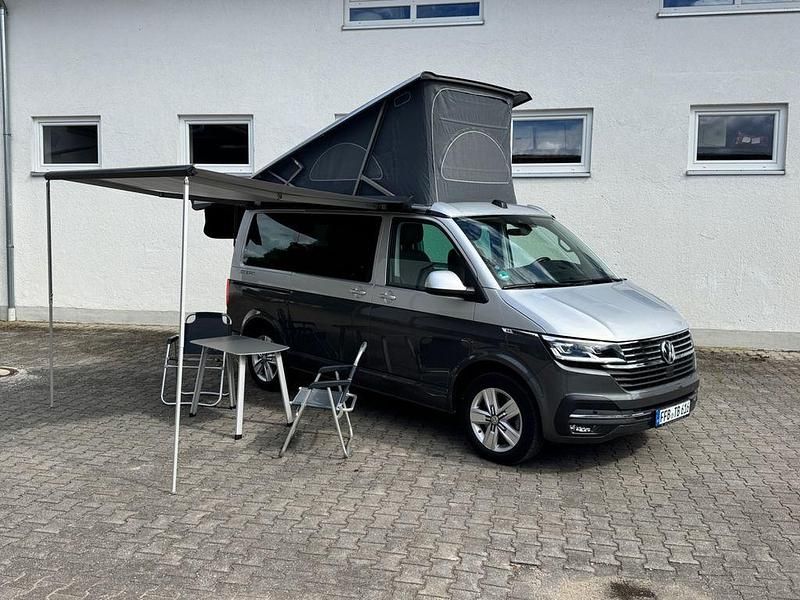 Grau Gebraucht 2020 VW T6.1 California Van | 60.990 € - Bild 1/4