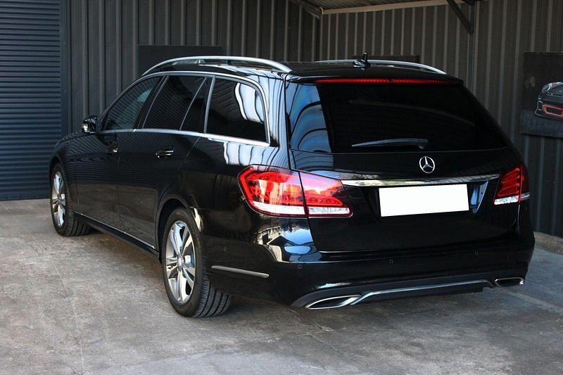 Gebraucht Mercedes E200 Avantgarde 136 PS (100 kW) 2014 Schwarz Kombi