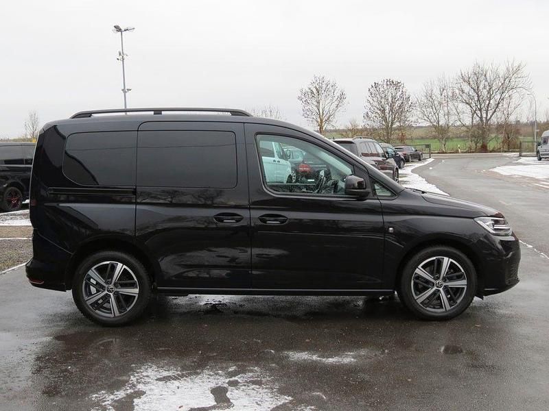 Gebraucht VW Caddy Move 122 PS (89 kW) 2020 Deep black perleffekt Van / Kleinbus
