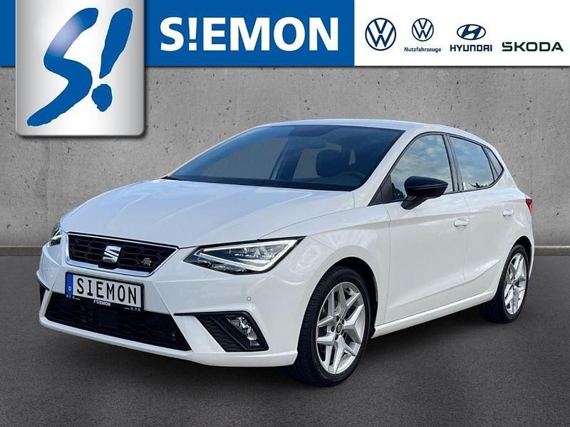 Weiss Gebraucht 2021 Seat Ibiza FR Limousine | 17.430 € (Fairer Preis) - Bild 1/4