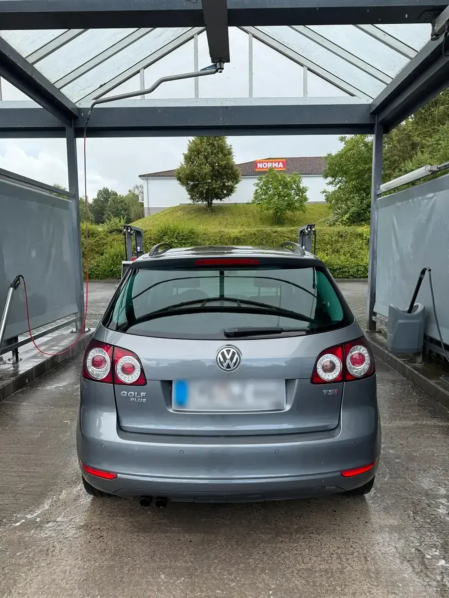 Gebraucht VW Golf Plus Match 122 PS (89 kW) 2012 Grau Van / Kleinbus