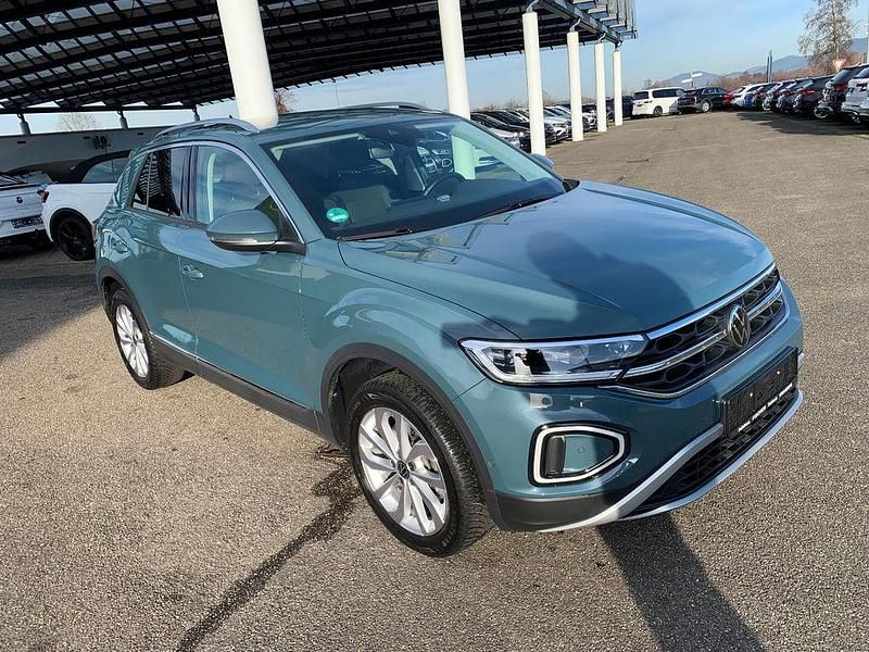 Gebraucht VW T-Roc Style 150 PS (110 kW) 2023 Blau SUV