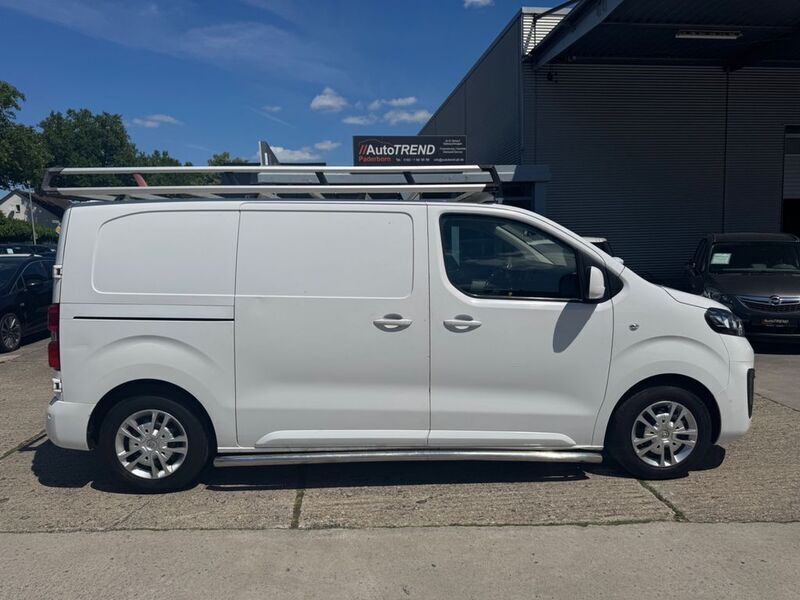 Jade weiss/arktis weiss Gebraucht 2020 Opel Vivaro Innovation Van | 18.250 € (Guter Preis) - Bild 1/4