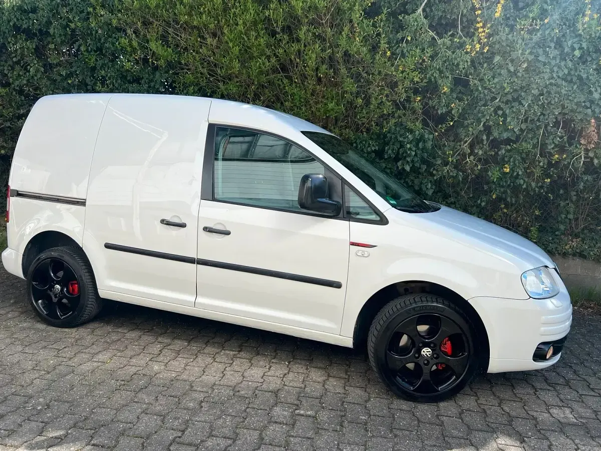 Occasion VW Caddy 109 ch (80 kW) 2007 Blanc Monospace