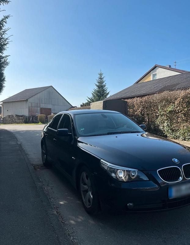 Gebraucht BMW 523 177 PS (130 kW) 2005 Blau Limousine