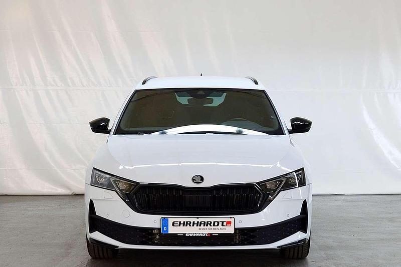 Neu Skoda Octavia SportLine 150 PS (110 kW) 2025 Weiß Kombi
