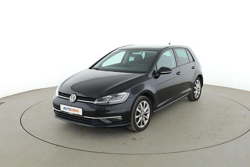 Gebraucht VW Golf VII Comfortline 2017 Limousine
