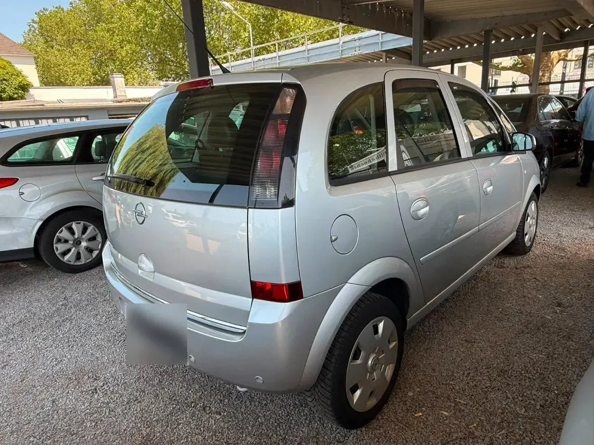 Gebraucht Opel Meriva 105 PS (77 kW) 2007 Silber Van / Kleinbus