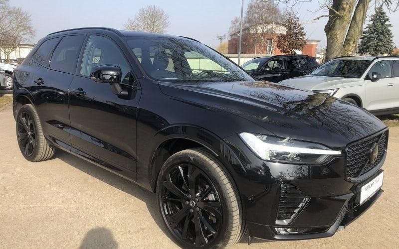 Gebraucht Volvo XC60 Plus 250 PS (183 kW) 2025 Schwarz SUV