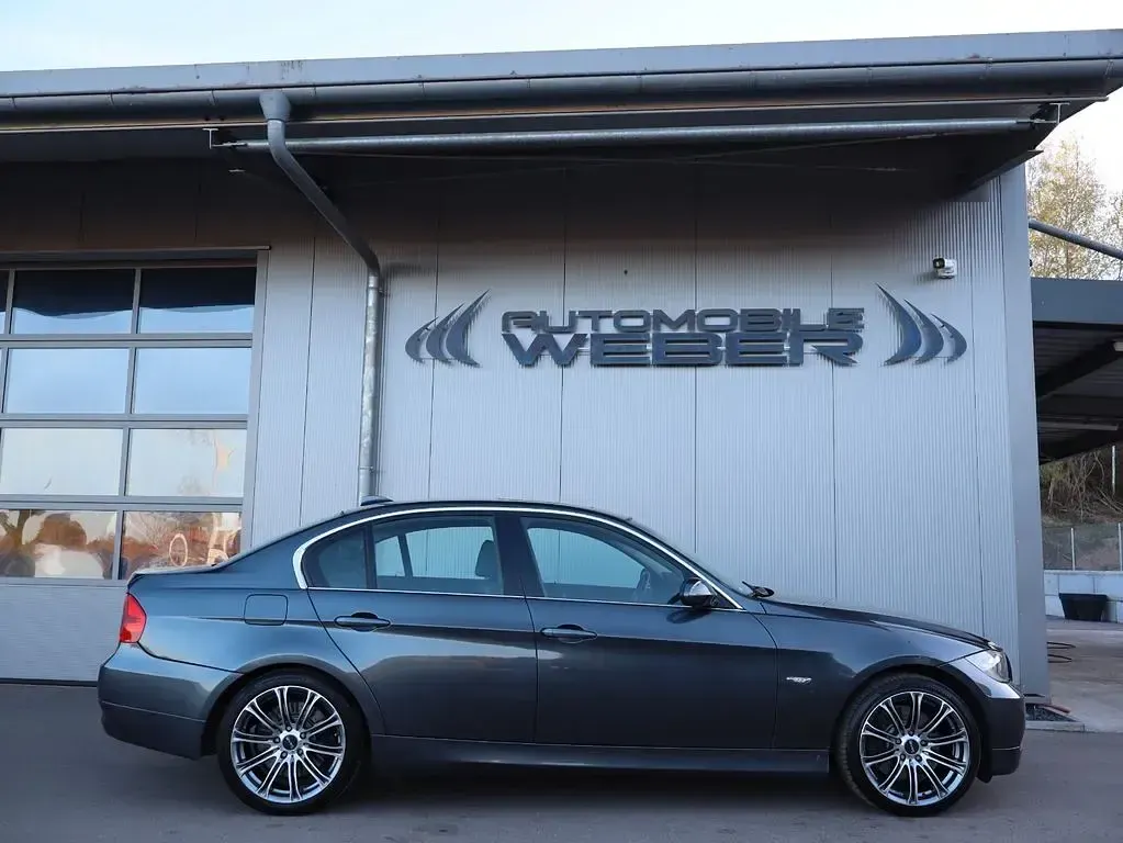 Usata BMW 330 Performance 231 CV (169 kW) 2006 Grigio Berlina
