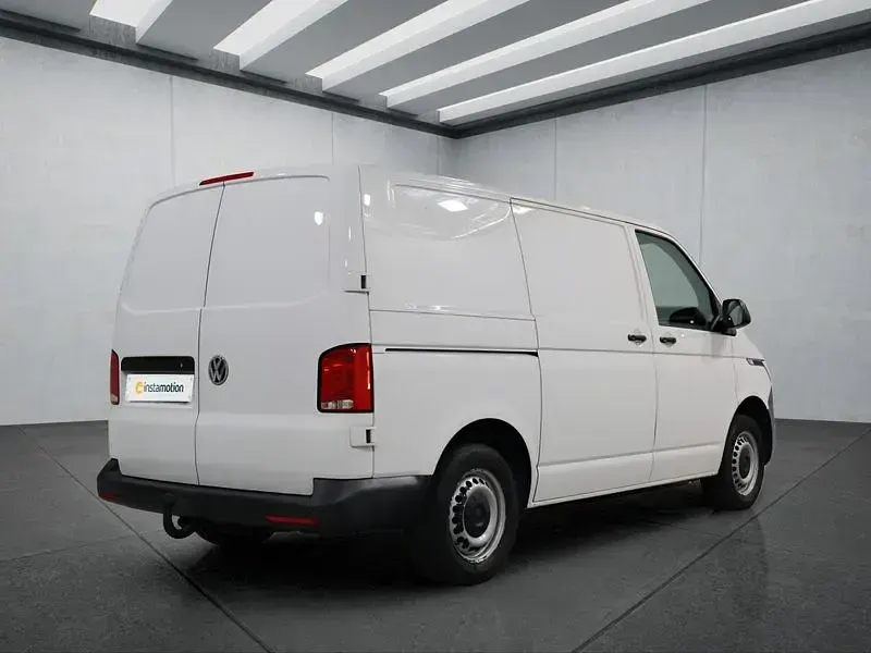 Gebraucht VW T6.1 150 PS (110 kW) 2021 Weiß Van