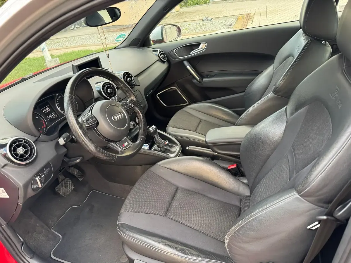 Gebraucht Audi A1 S-Line 185 PS (136 kW) 2011 Rot Kleinwagen
