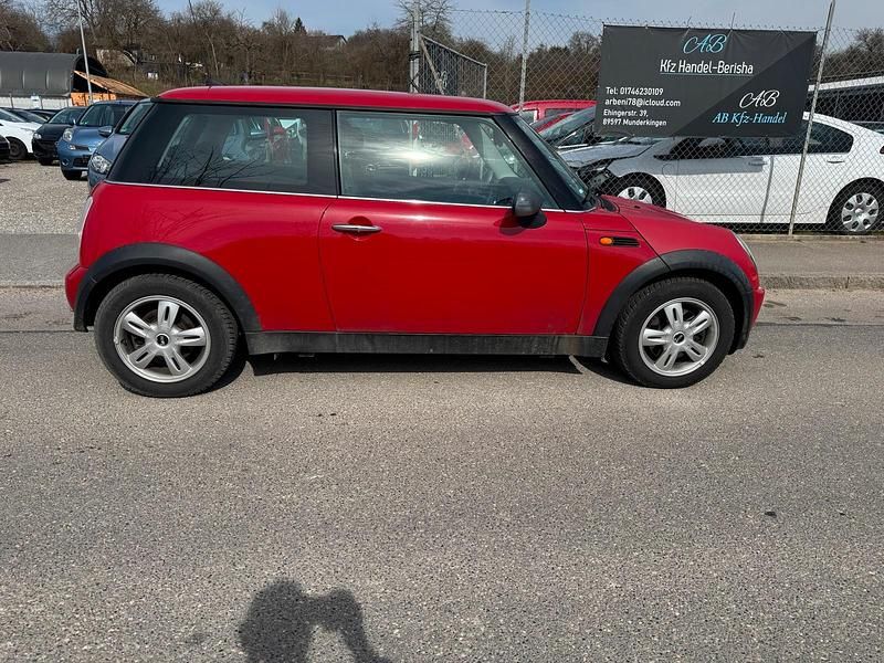 Gebraucht Mini ONE 90 PS (66 kW) 2005 Rot Kleinwagen
