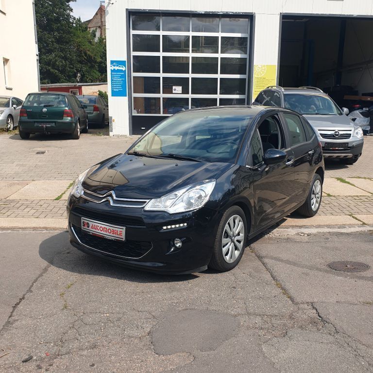 Gebraucht Citroën C3 SELECTION 82 PS (60 kW) 2015 Schwarz Kleinwagen