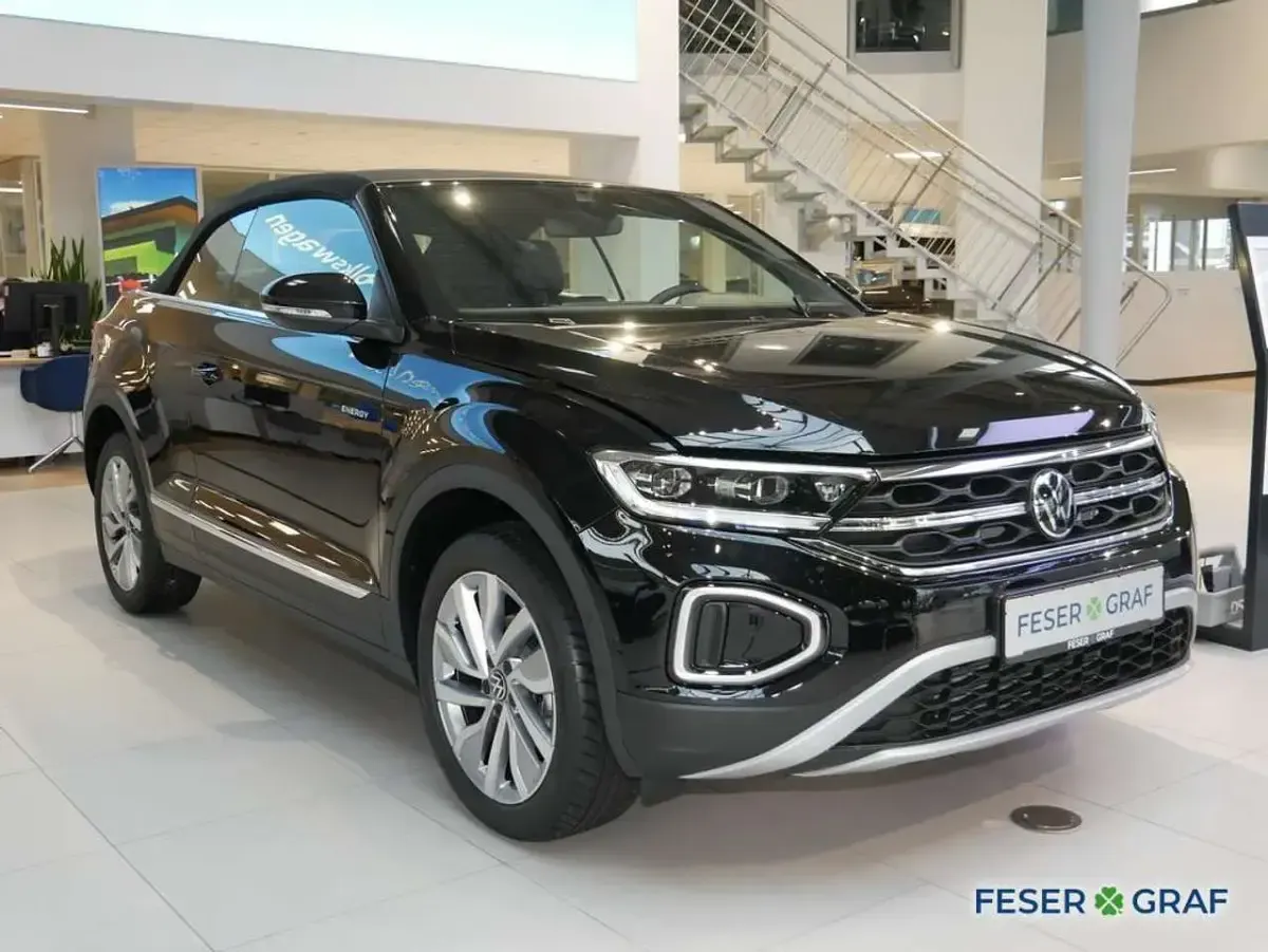 Neu VW T-Roc Cabriolet 150 PS (110 kW) 2025 Deep black perleffekt / schwarz Cabrio
