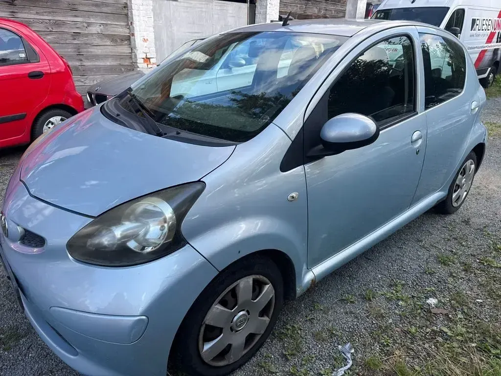 Gebraucht Toyota Aygo Cool 68 PS (50 kW) 2006 Blau Kleinwagen