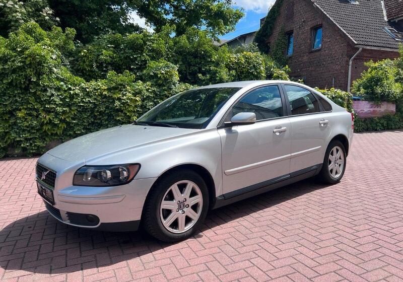 Silber Gebraucht 2004 Volvo S40 Limousine | 2.700 € (Guter Preis) - Bild 1/4